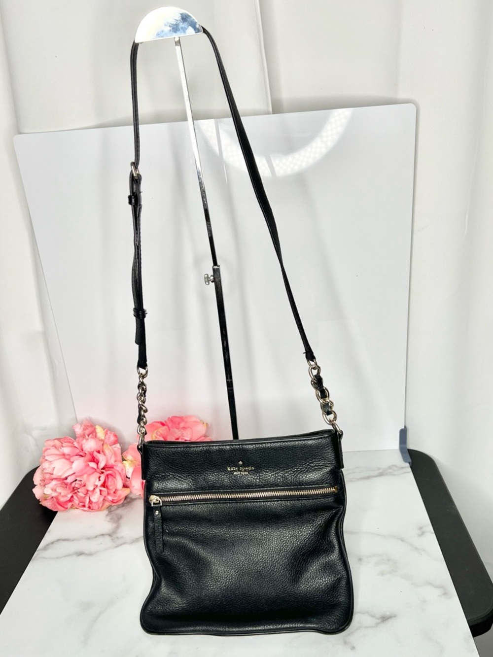 KATE SPADE NEW YORK COBBLE HILL ELLEN CROSSBODY– BLACK LEATHER